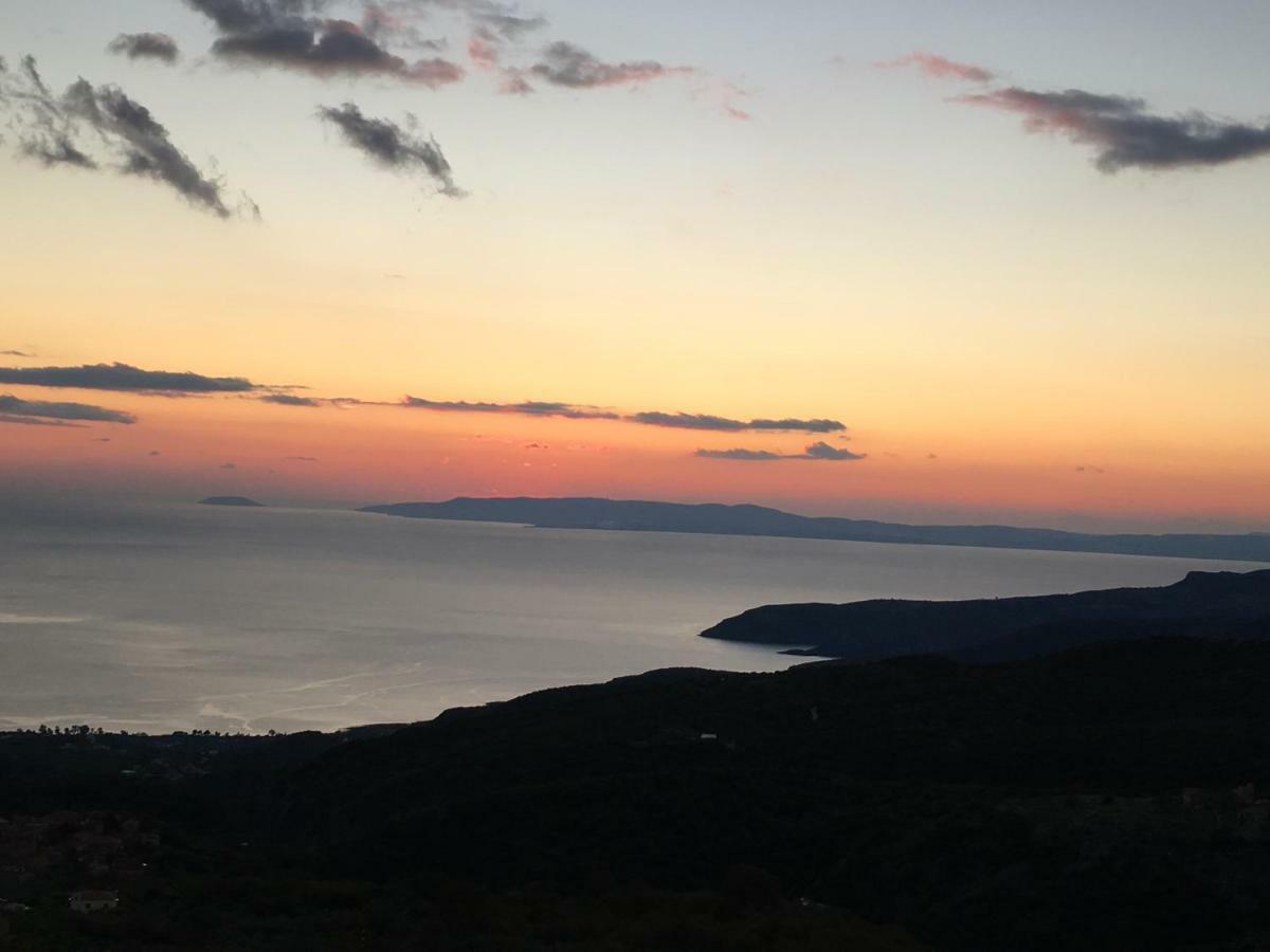 Nefeli Villa Tseria Luaran gambar
